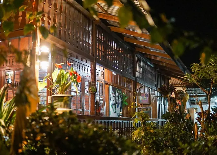 Rumah Kayu Sulawesi Antique 3* Bedugul (Bali)