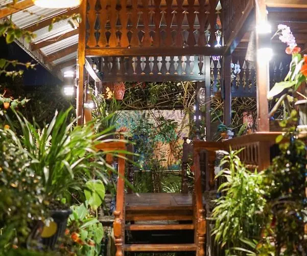 Rumah Kayu Sulawesi Antique Maison d'hôtes 3*