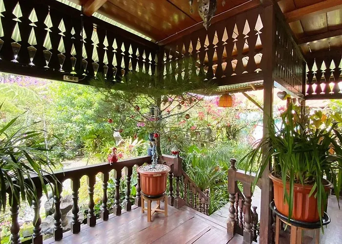 Rumah Kayu Sulawesi Antique Maison d'hôtes 3*
