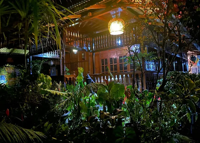 Rumah Kayu Sulawesi Antique 3* Bedugul (Bali)